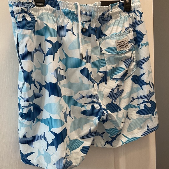 Surf and Swim trunks sport and swim size large - Picture 4 of 4